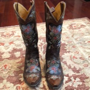 Old Gringo embroidered cowboy boots
